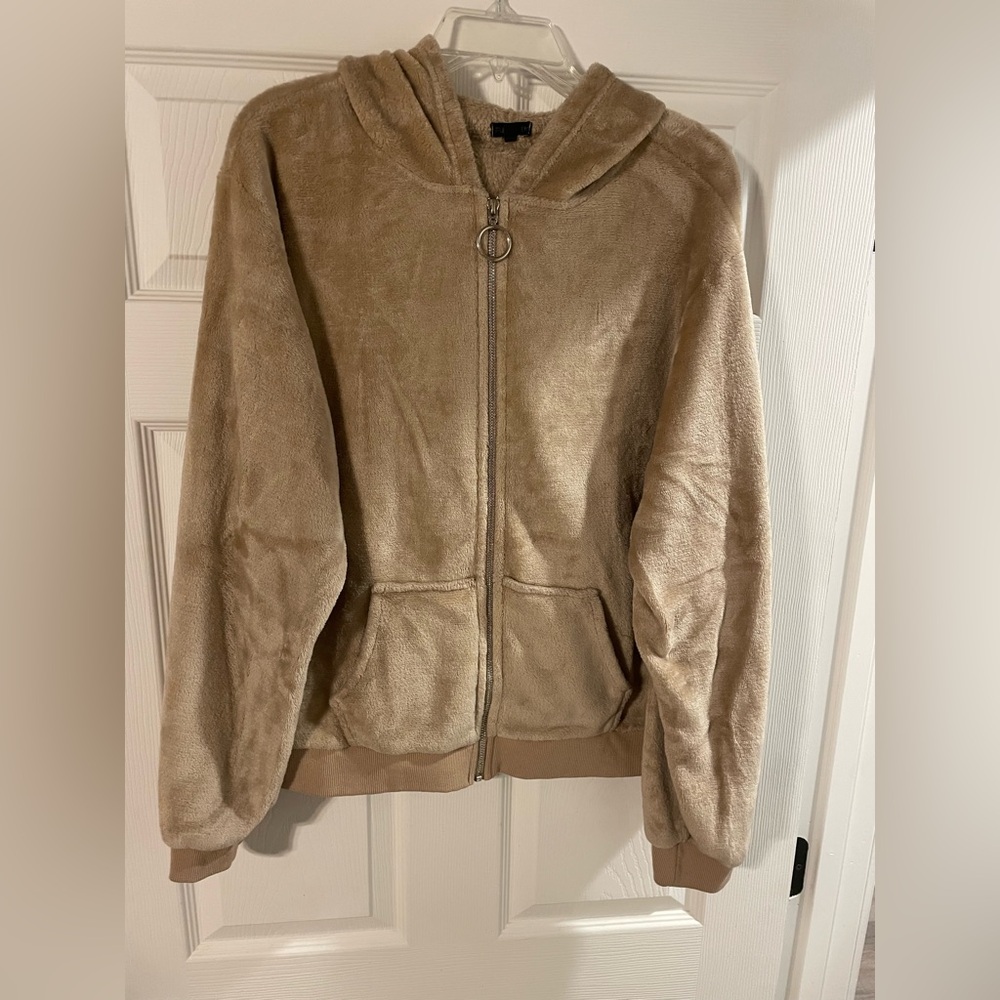 Women’s Fuzzy Tan Zip-Up Hoodie